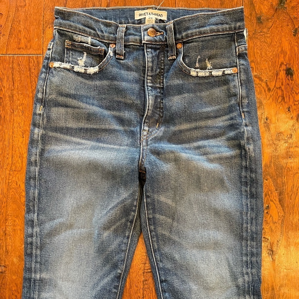 MADEWELL Rivet and Thread Limited Edition straight destroyed ankle size 26